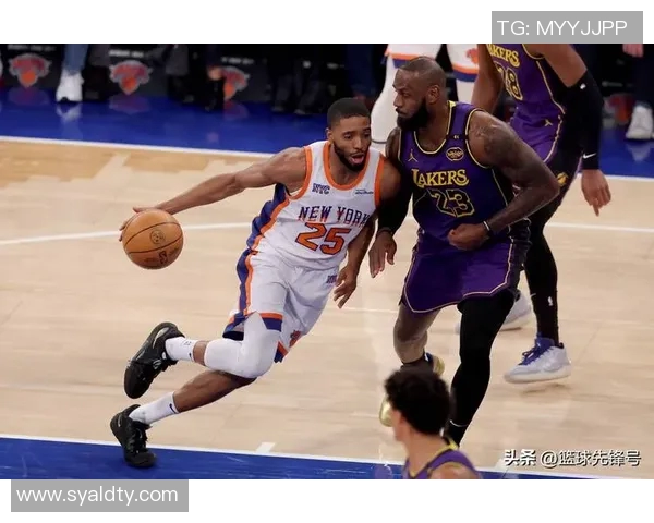 鹈鹕与勇士G3激战正酣谁能在季后赛中逆袭夺胜